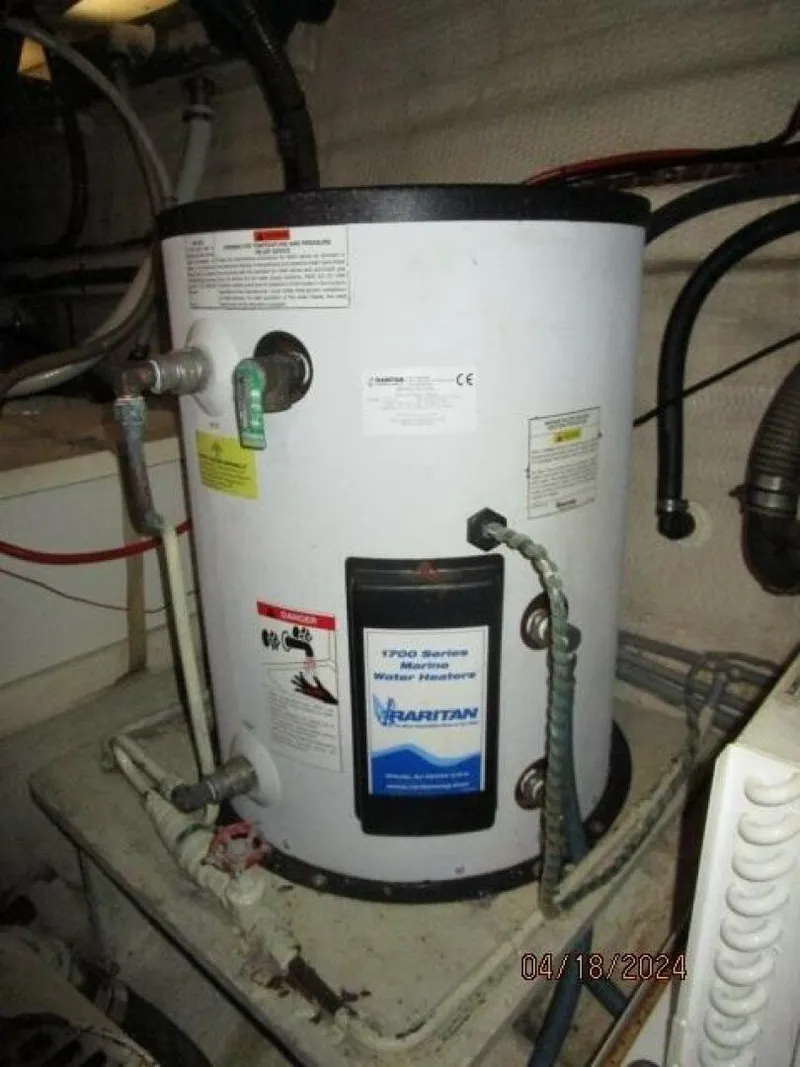 Slide: The Image of 46' Grand Banks water heater - 4316035