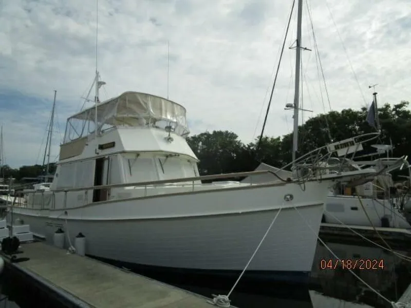 Slide: The Image of 46' Grand Banks starboard forward profile2 - 4316021