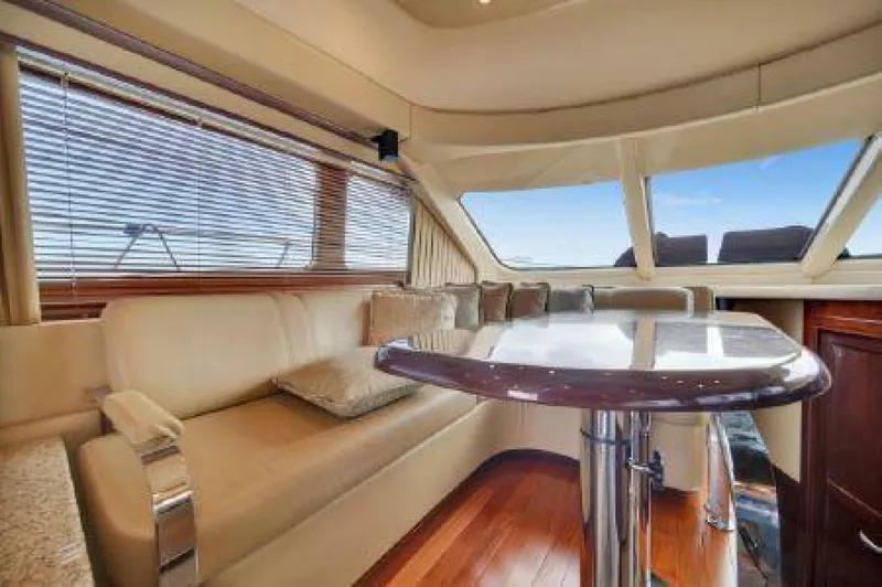 Slide: The Image of Sea Ray 520 Sedan Bridge 2007 - 4316563