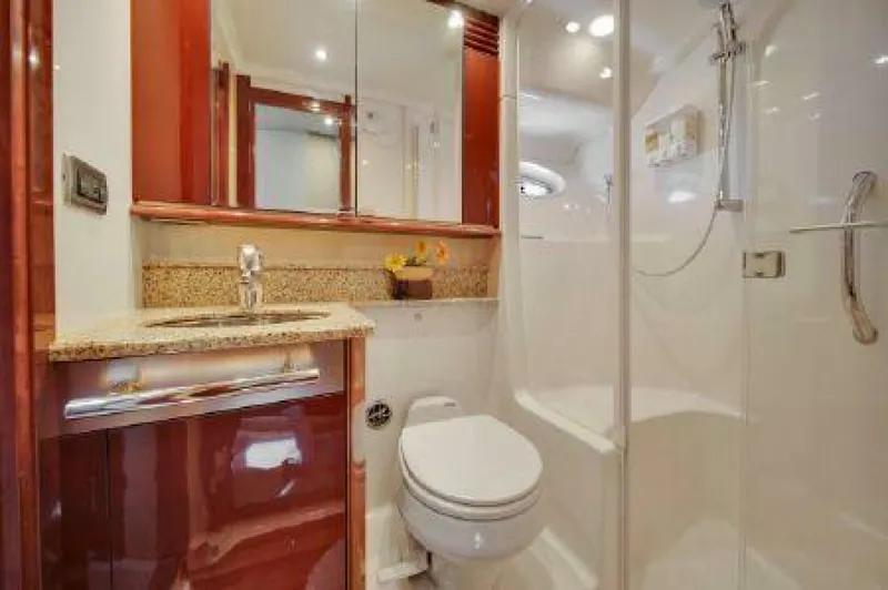 Slide: The Image of Sea Ray 520 Sedan Bridge 2007 - 4316566