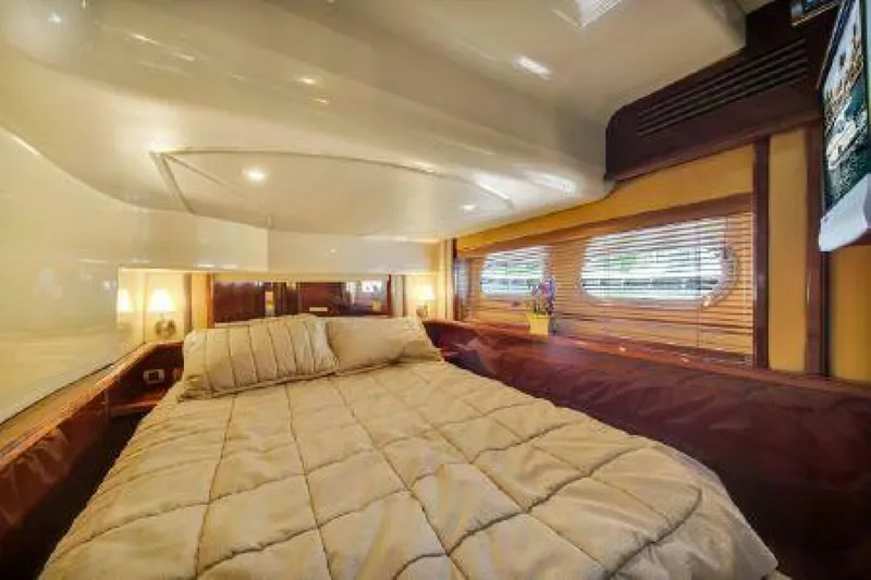 Slide: The Image of Sea Ray 520 Sedan Bridge 2007 - 4316567