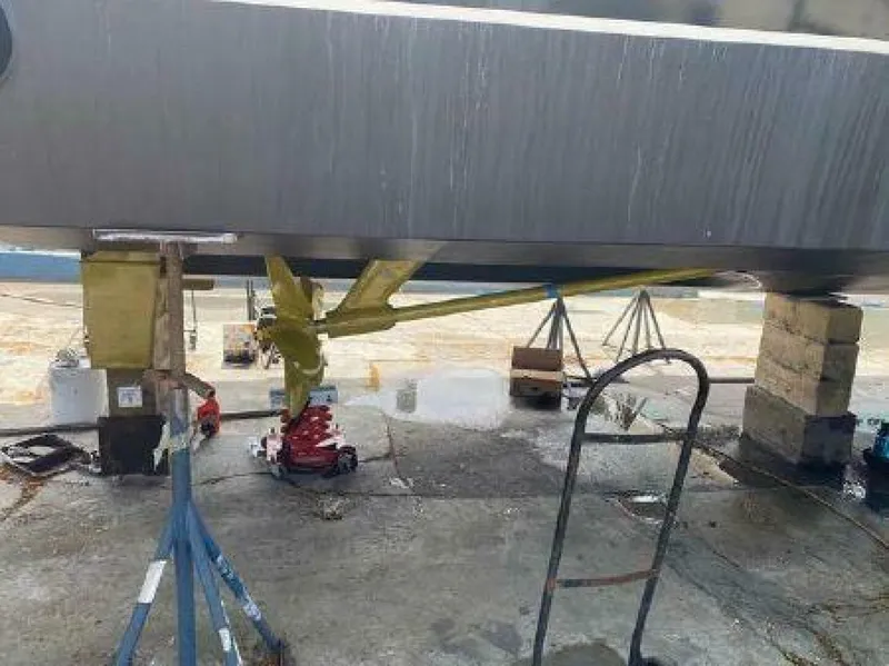 Slide: The Image of Sea Ray 520 Sedan Bridge 2007 - 4316574