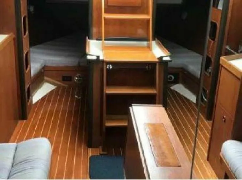 Slide: The Image of Aft Cabin Very beamy cabin - 4317535