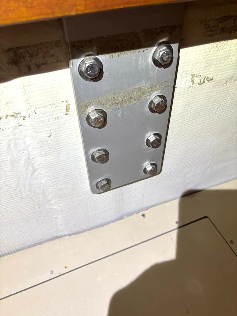 Slide: The Image of Starboard chain plate - 5127940