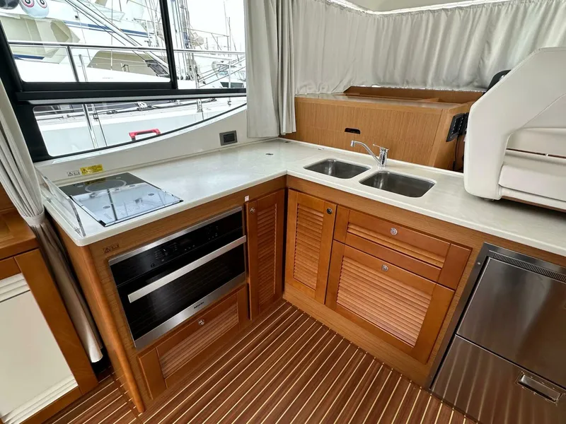 Slide: The Image of Beneteau Swift Trawler 47 2019 - 4319355