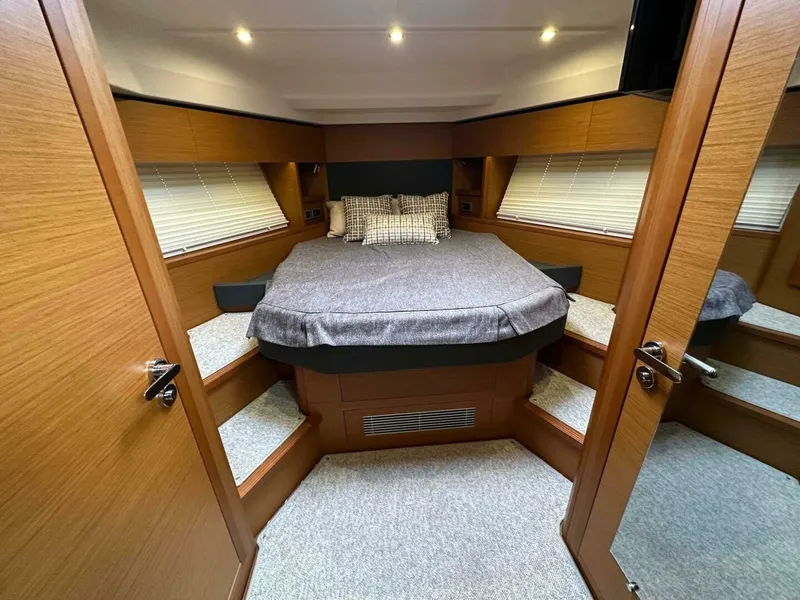 Slide: The Image of Beneteau Swift Trawler 47 2019 - 4319362