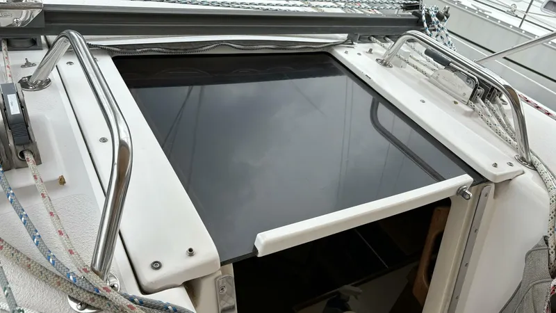 Slide: The Image of 1997 Catalina 400 Comp - 4321365