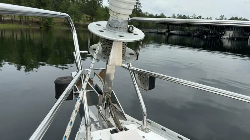 Slide: The Image of 1997 Catalina 400 Roller Furling - 4321461