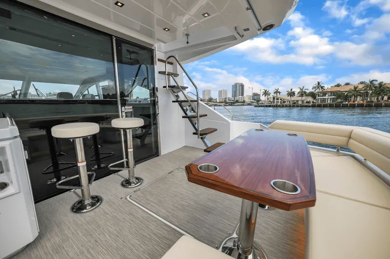 Slide: The Image of Cruisers 60 Fly 2024 - 5500053
