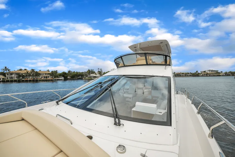 Slide: The Image of Cruisers 60 Fly 2024 - 5500057