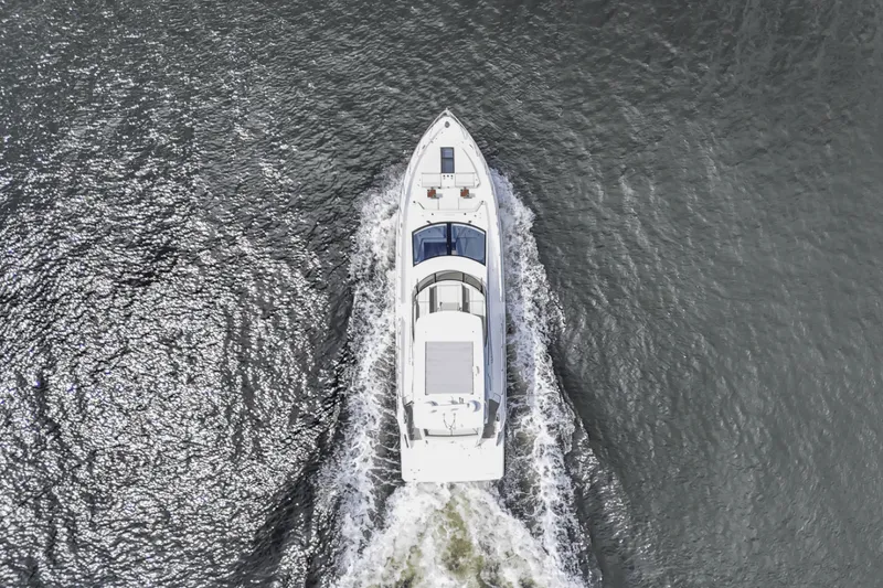 Slide: The Image of Cruisers 60 Fly 2024 - 5500049