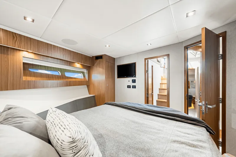 Slide: The Image of Cruisers 50 Cantius 2024 - 5598448
