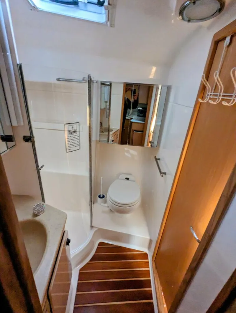 Slide: The Image of Tiara 4000 Express 2003 - 4322998