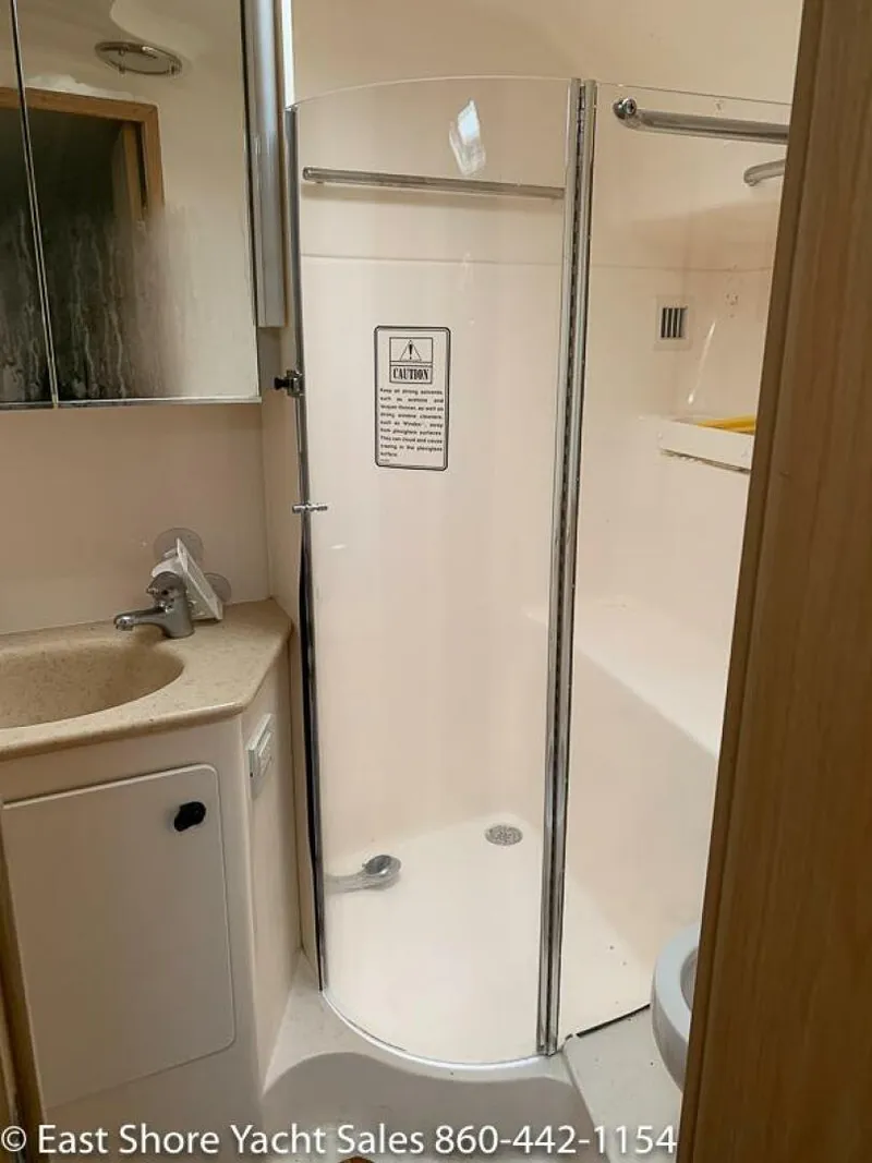 Slide: The Image of Tiara 4000 Express 2003 - 4323035