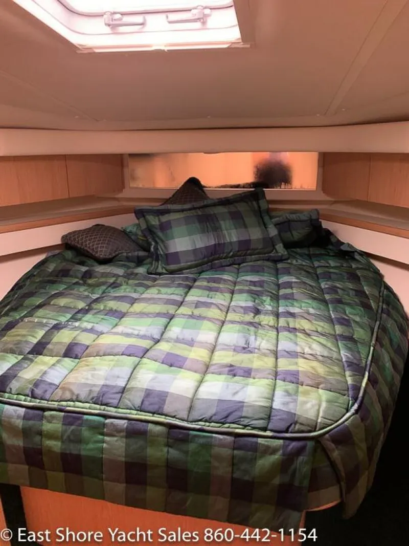 Slide: The Image of Tiara 4000 Express 2003 - 4323036