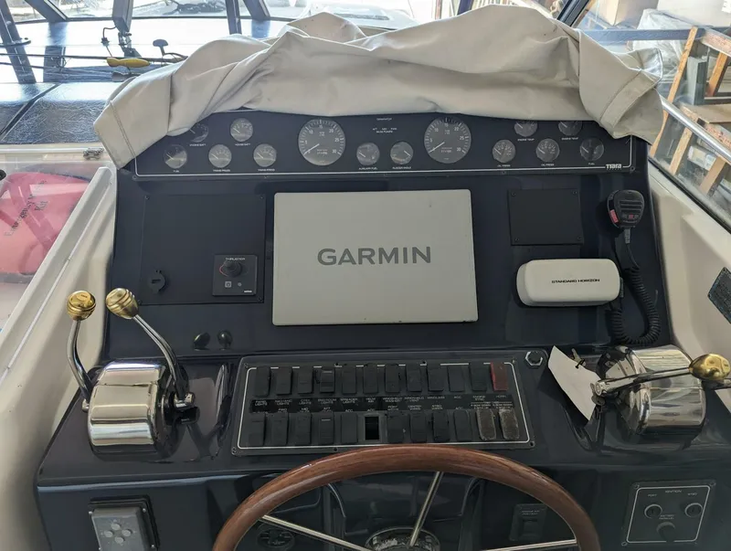 Slide: The Image of Tiara 4000 Express 2003 - 4322982