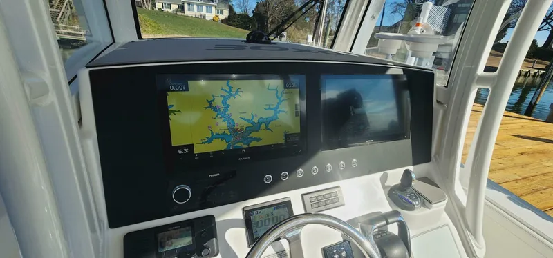 Slide: The Image of Regulator Marine 30XO 2023 - 5242075