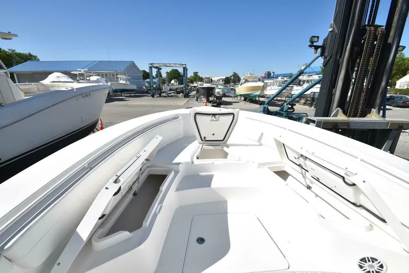 Slide: The Image of Regulator Marine 30XO 2023 - 5242053