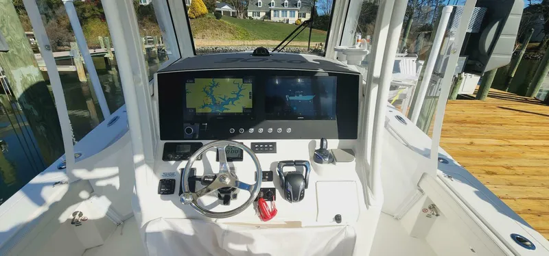 Slide: The Image of Regulator Marine 30XO 2023 - 5242074