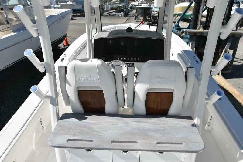 Slide: The Image of Regulator Marine 30XO 2023 - 5242045