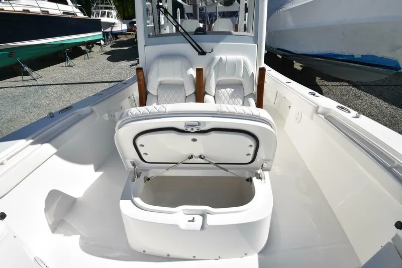 Slide: The Image of Regulator Marine 30XO 2023 - 5242056