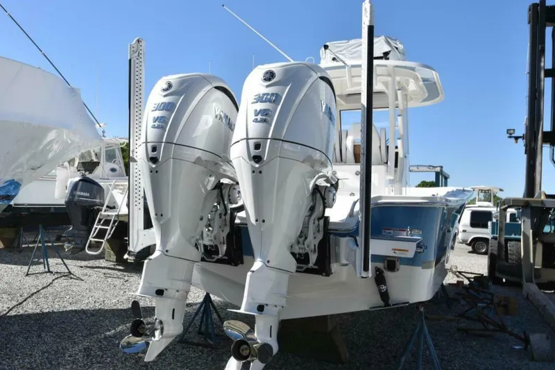 Slide: The Image of Regulator Marine 30XO 2023 - 5242064