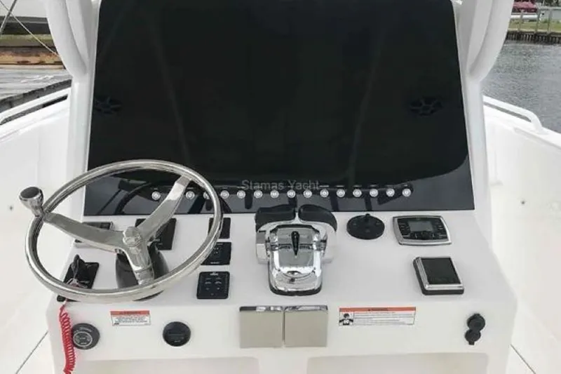 Slide: The Image of Dealer Demo Power Power Boat for sale 2022 Stamas Aventura 31T - STAMAS 31T - 5019780