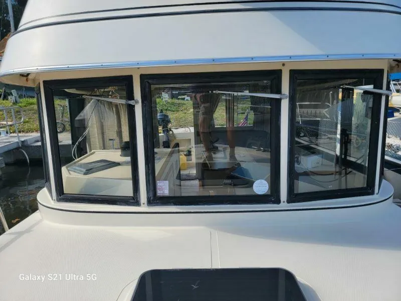 Slide: The Image of No Rush Forward Windows - 4329942