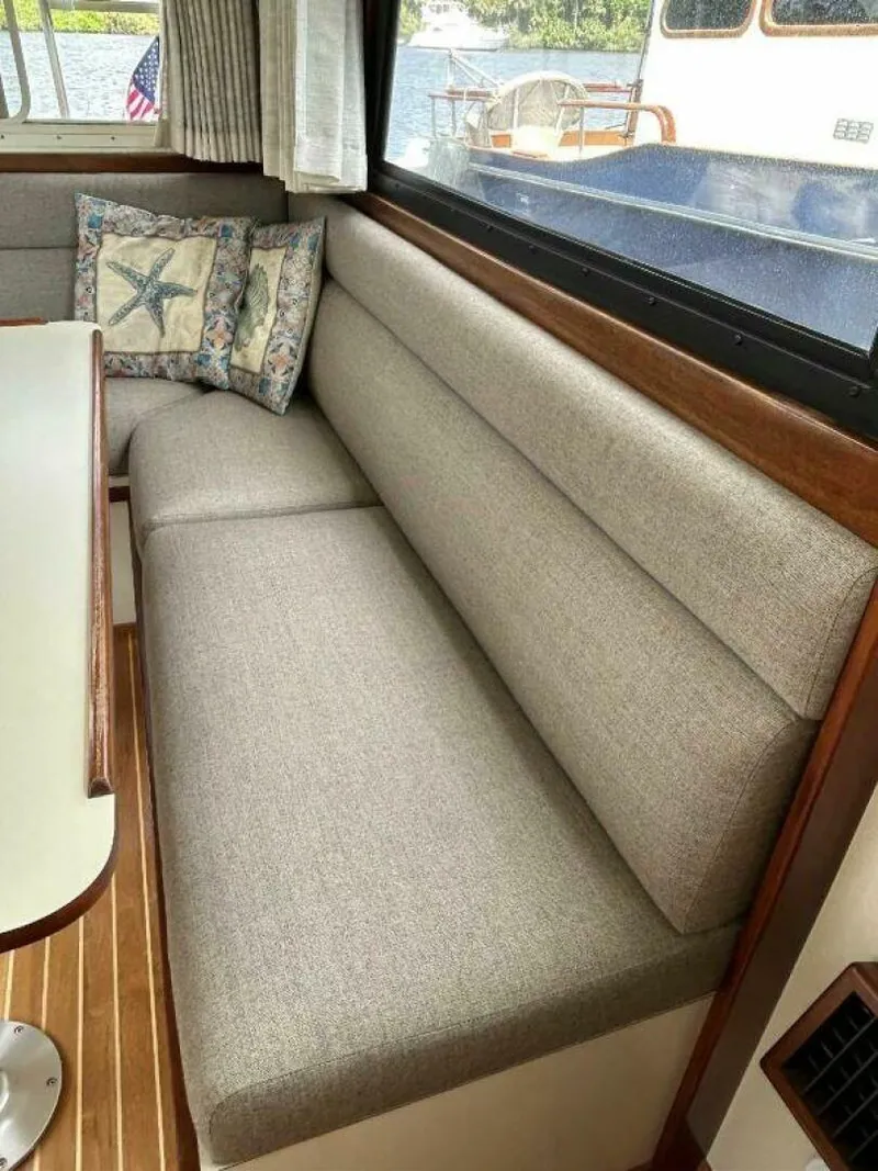Slide: The Image of No Rush New Upholstry - 4329986