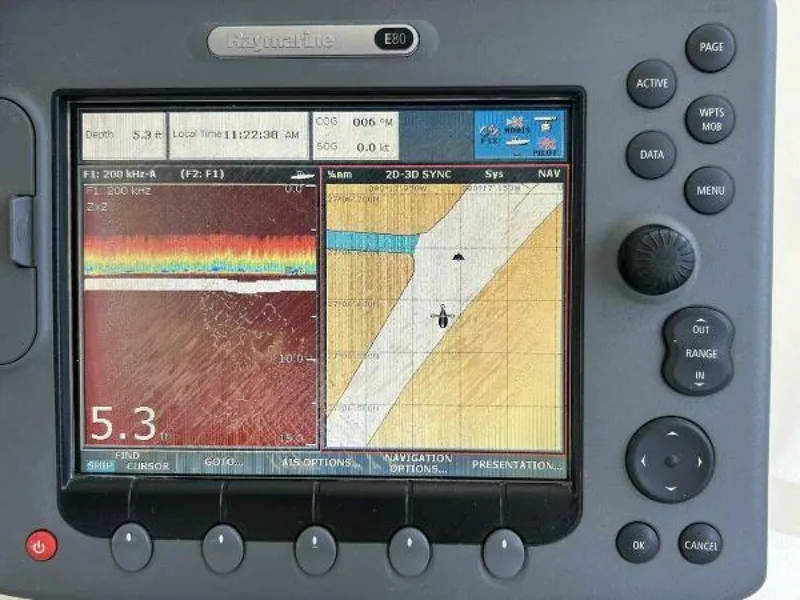 Slide: The Image of No Rusg Ray Marine Depth Finder - 4329894