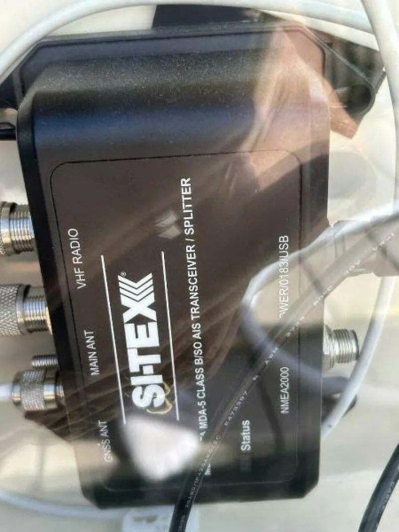 Slide: The Image of No Ruch AIS Transceiver - 4329892