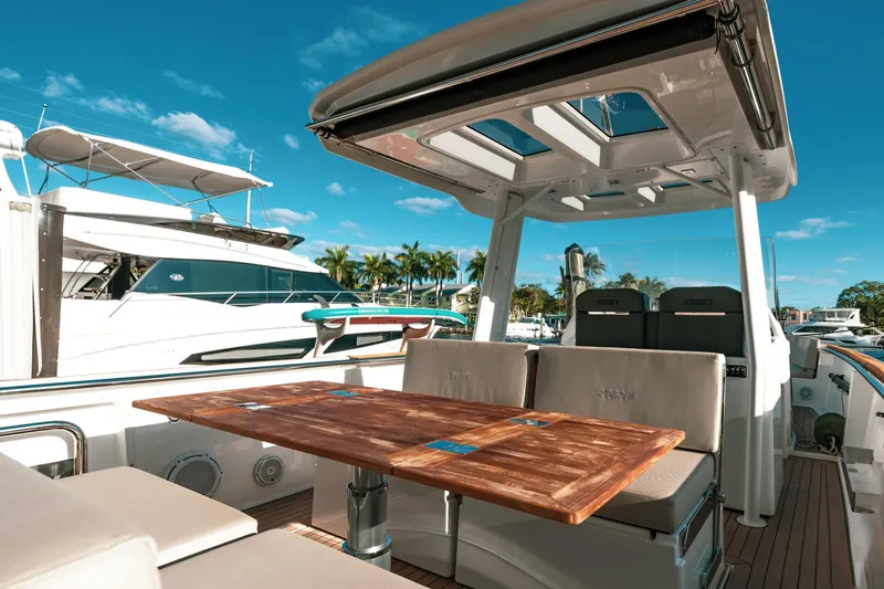 Slide: The Image of Aft Deck - 4328018