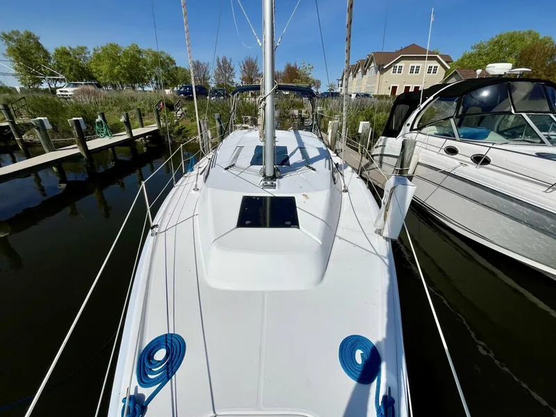 Slide: The Image of Marlow-Hunter 33 2012 - 4329144