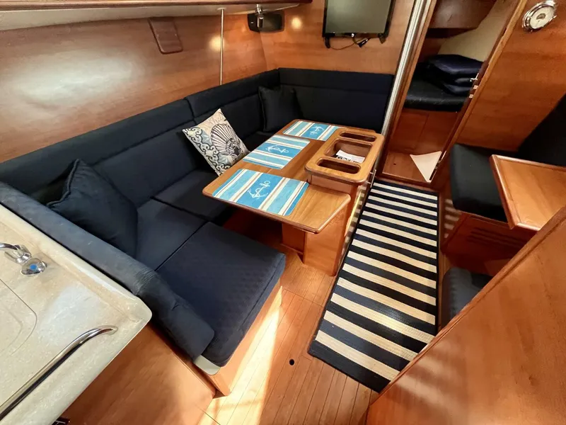 Slide: The Image of Marlow-Hunter 33 2012 - 4329172