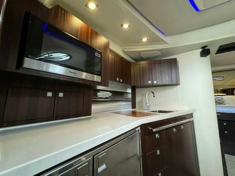 Slide: The Image of Monterey 400 Sport Yacht 2012 - 4329778