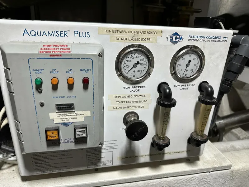 Slide: The Image of Bayliner 5288 2000 - 4330463