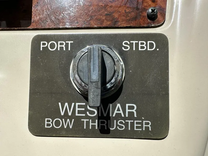 Slide: The Image of Bayliner 5288 2000 - 4487437