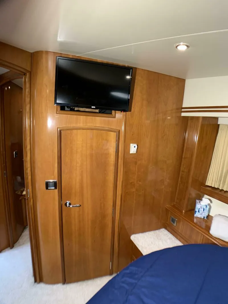 Slide: The Image of Carver Yachts 56 Voyager 2006 - 4330821