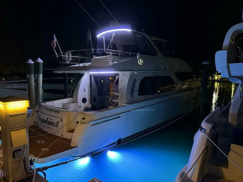 Slide: The Image of Carver Yachts 56 Voyager 2006 - 4330835