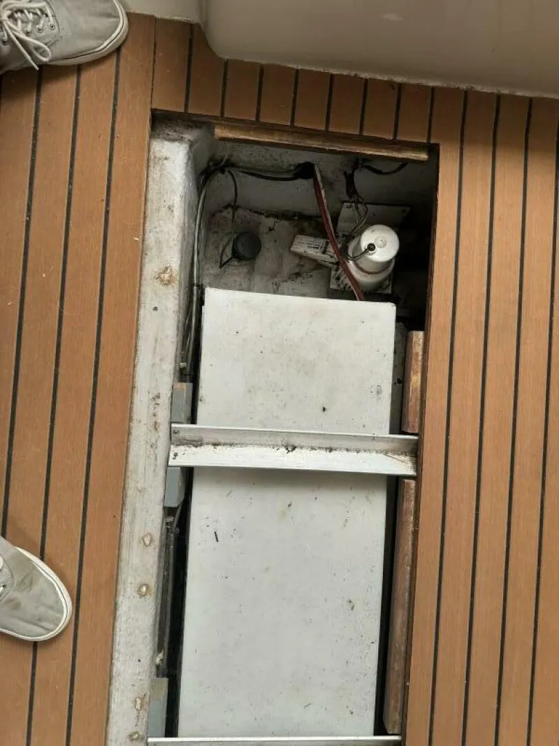 Slide: The Image of Carver Yachts Mariner 3297 1990 - 4334081