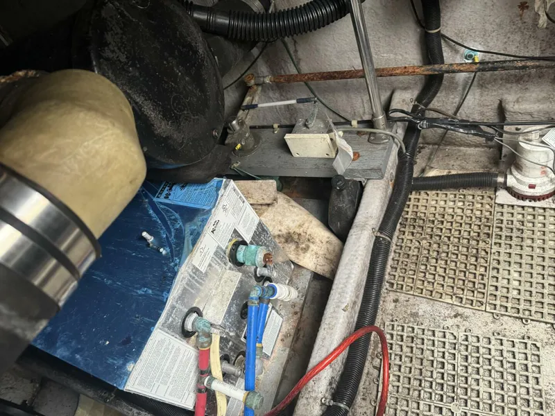 Slide: The Image of Carver Yachts Mariner 3297 1990 - 4334076