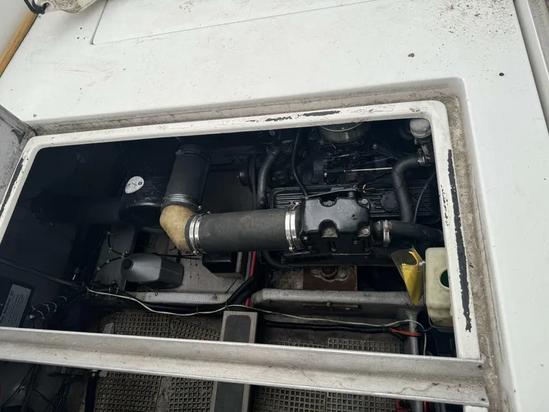 Slide: The Image of Carver Yachts Mariner 3297 1990 - 4334074