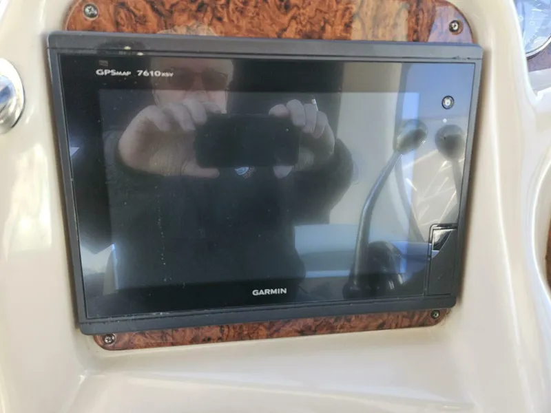 Slide: The Image of Sea Ray 320 2004 - 4412997