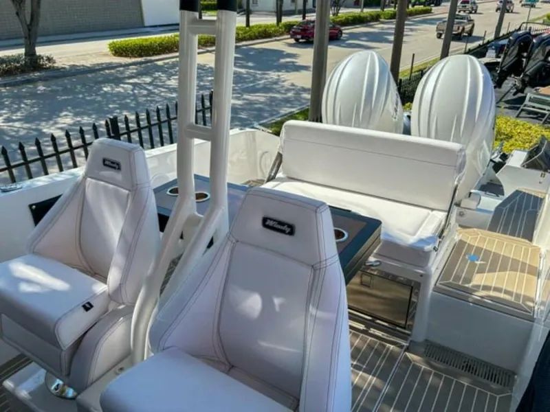 Slide: The Image of Windy SR28 CC 2024 - 4402400