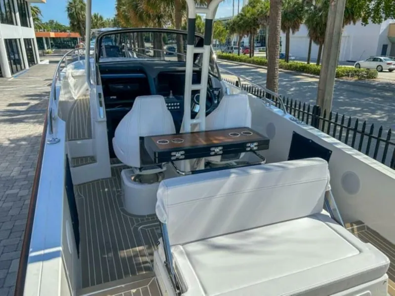 Slide: The Image of Windy SR28 CC 2024 - 4402396