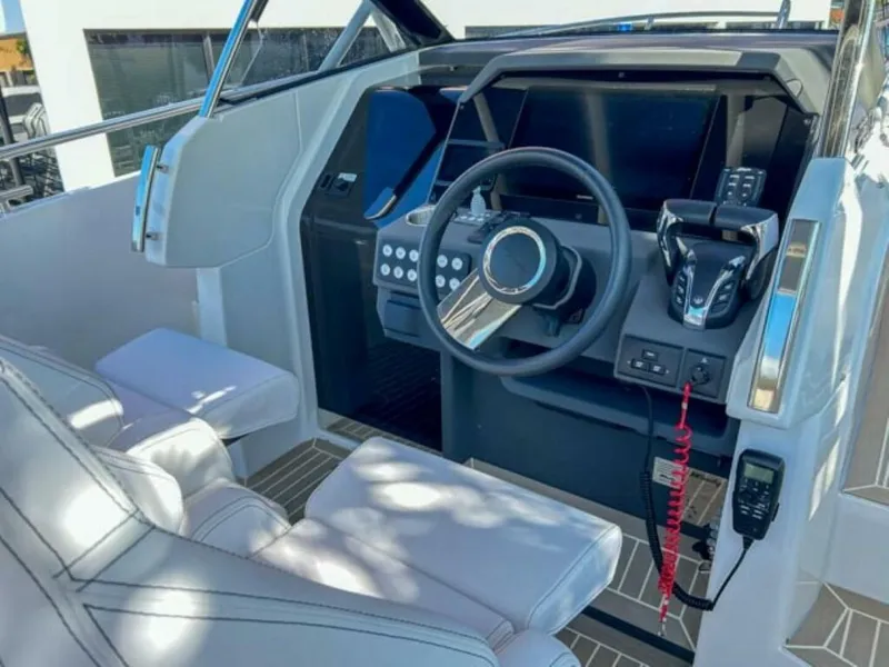 Slide: The Image of Windy SR28 CC 2024 - 4402401