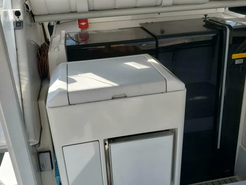 Slide: The Image of Carver Yachts 355 1996 - 4335293