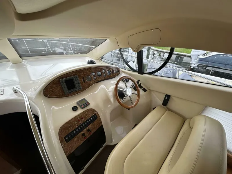 Slide: The Image of Azimut 42 2004 - 4336208