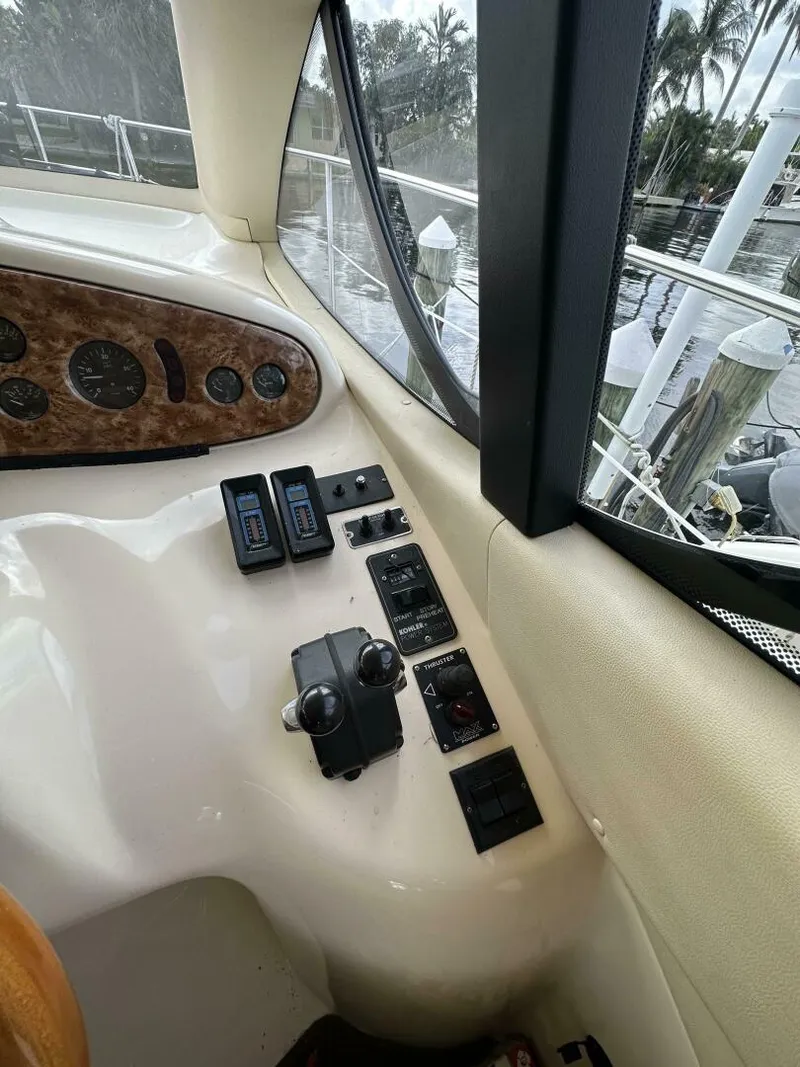 Slide: The Image of Azimut 42 2004 - 4336209