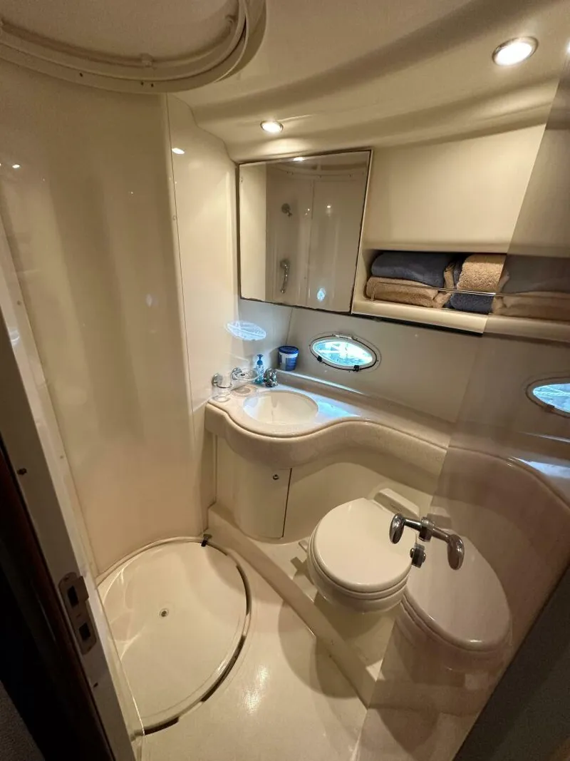 Slide: The Image of Azimut 42 2004 - 4336219